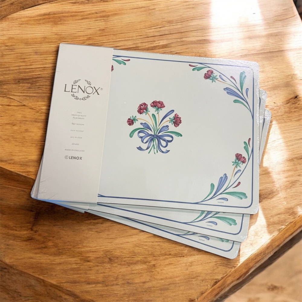 NEW IN ORIGINAL PACKAGING! Lenox Poppies on Blue Hardboard Placemats (Set of 2)